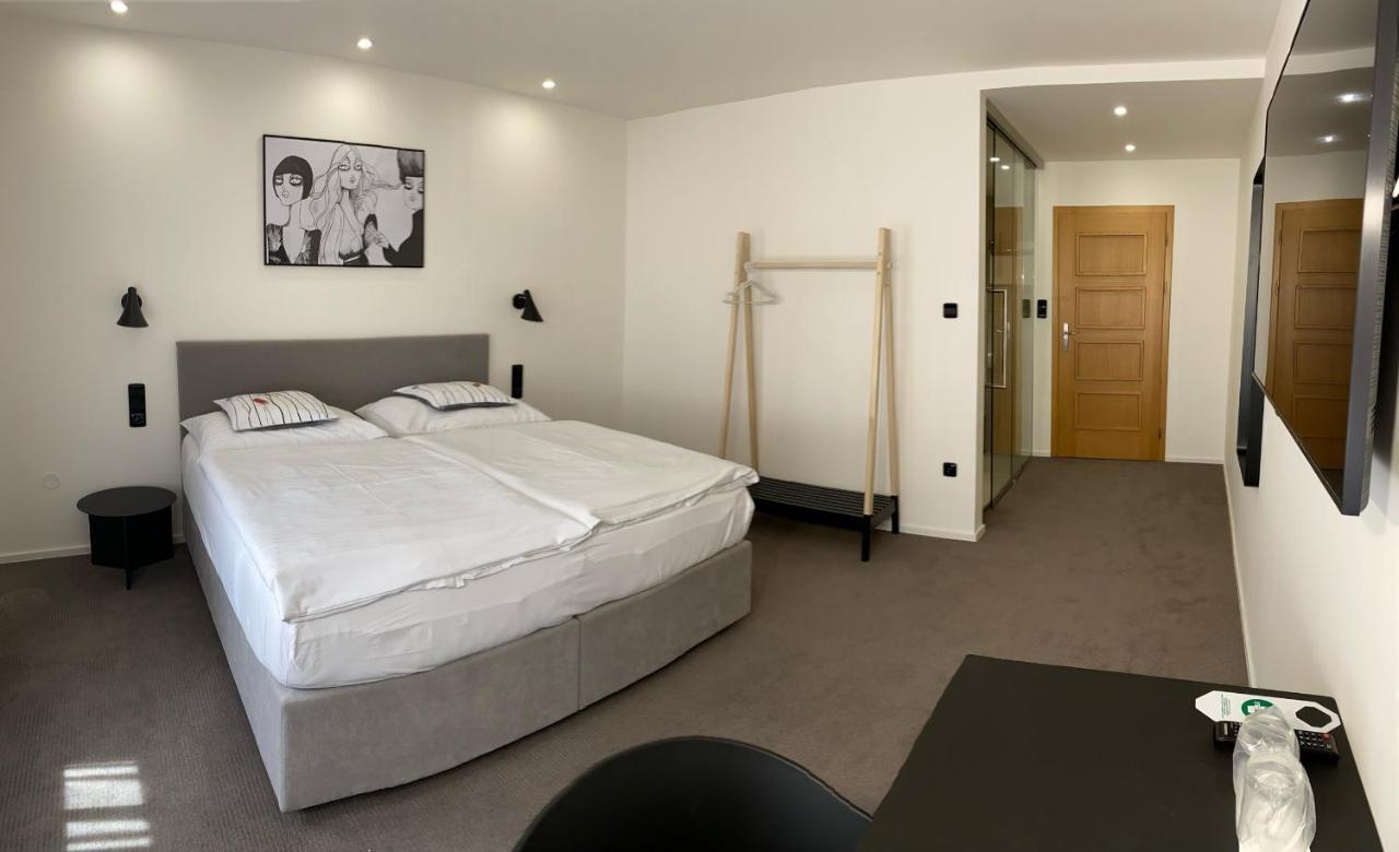 Rozmaryn Hotel B&B รากอฟนิก ภายนอก รูปภาพ