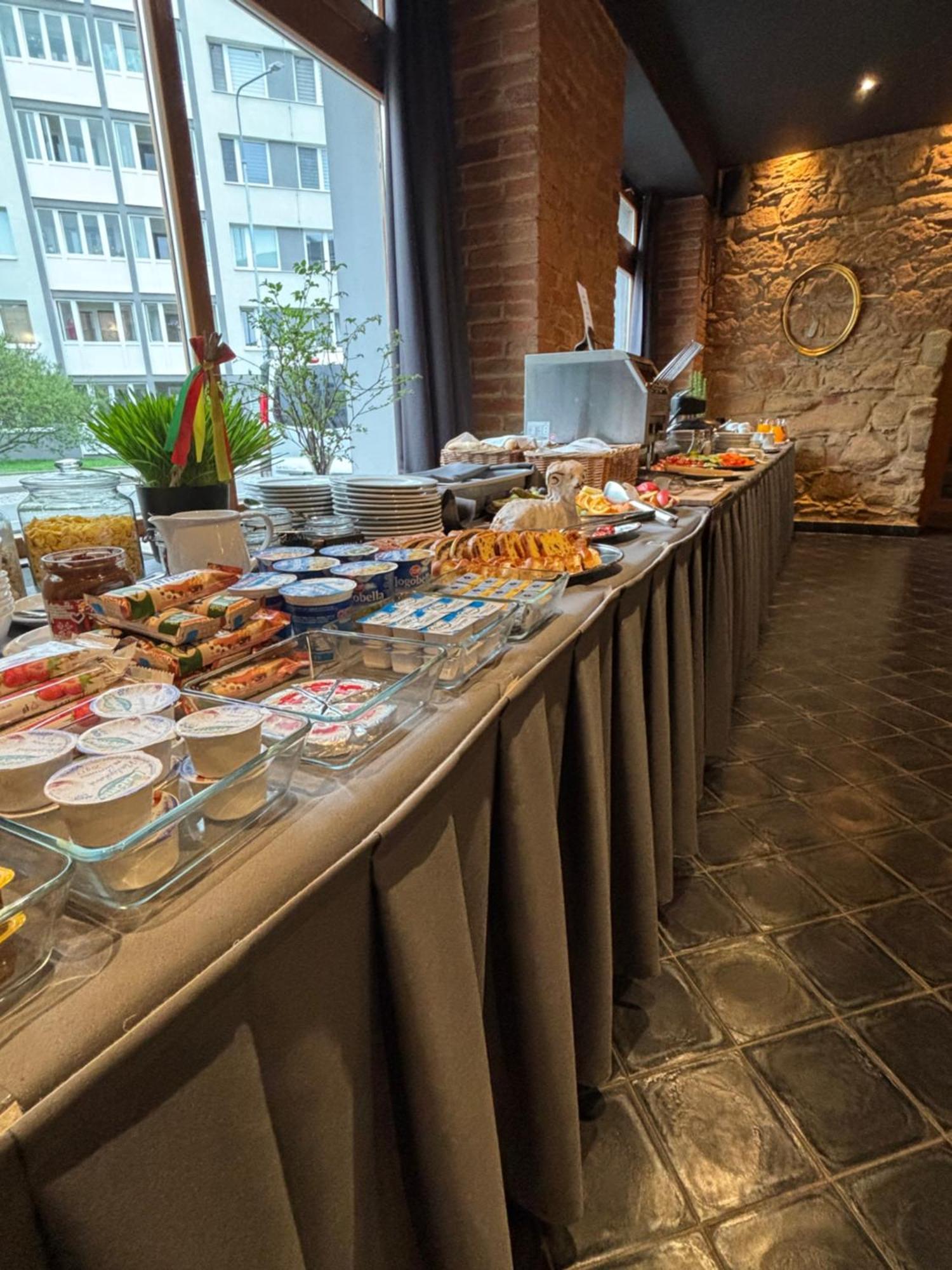 Rozmaryn Hotel B&B รากอฟนิก ภายนอก รูปภาพ